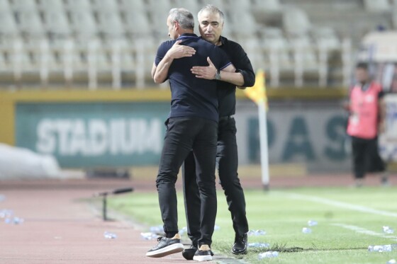 دیدار تیم های فوتبال هوادار و پرسپولیس