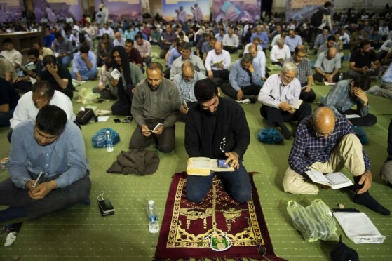 مراسم دعای روز عرفه