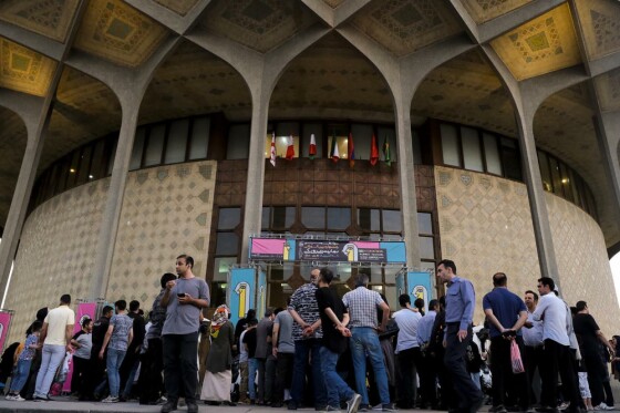 نوزدهمین جشنواره بین المللی تئاتر عروسکی تهران-مبارک