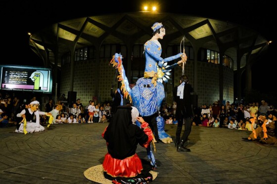 نوزدهمین جشنواره بین المللی تئاتر عروسکی تهران-مبارک