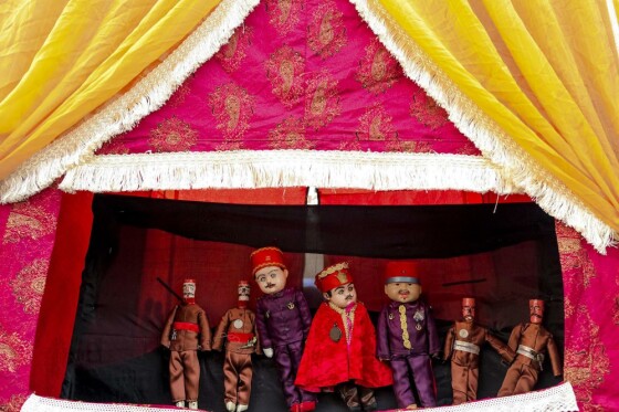 نوزدهمین جشنواره بین المللی تئاتر عروسکی تهران-مبارک