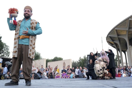 نوزدهمین جشنواره بین المللی تئاتر عروسکی تهران-مبارک