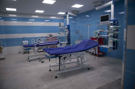 بیمارستان ۸۲۱ تختخوابی غدیر