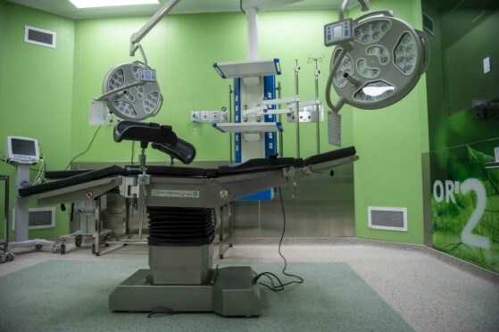 بیمارستان ۸۲۱ تختخوابی غدیر