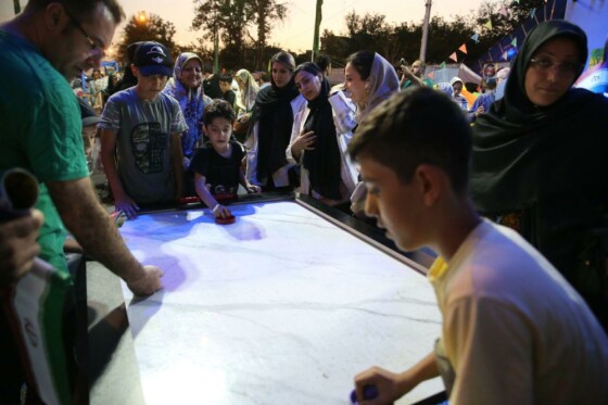 مهمانی ده کیلومتری عید غدیر در تهران -۲