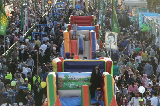 مهمانی ده کیلومتری عید غدیر در تهران -۲