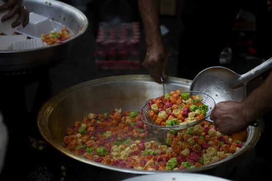 مهمانی ده کیلومتری عید غدیر در تهران -۱