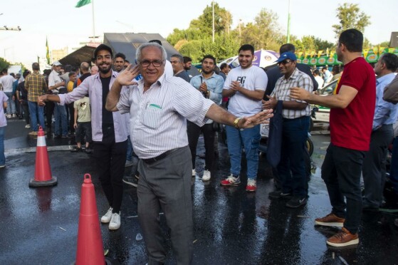 مهمانی ده کیلومتری عید غدیر در تهران -۱