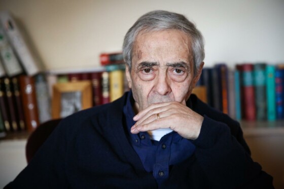 زنده یاد احمدرضا احمدی (۱۳۱۹-۱۴۰۲)