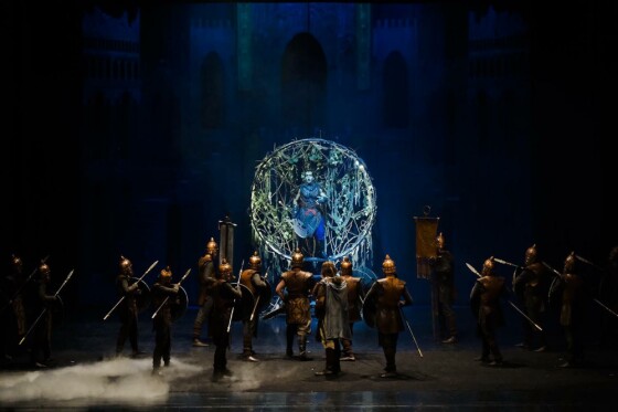 نمایش موزیکال هفت خان اسفندیار