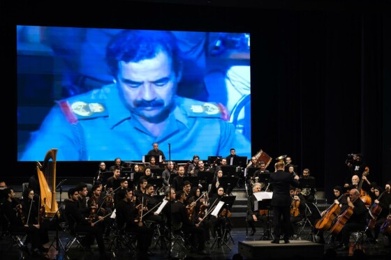 سمفونی خط شکنان