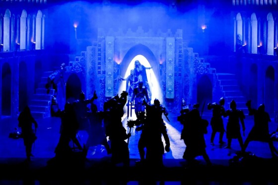 نمایش موزیکال هفت خان اسفندیار