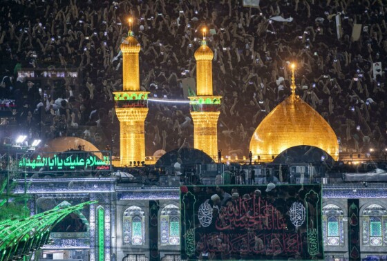 عزاداری زائران امام حسین (ع) در بین الحرمین