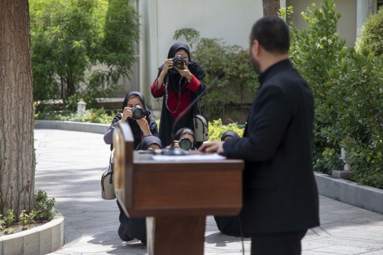 حاشیه جلسه هیات دولت