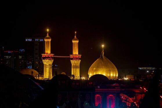 عزاداری زائران امام حسین (ع) در بین الحرمین