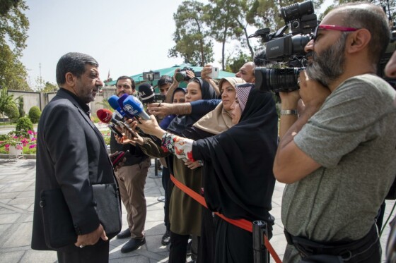 حاشیه جلسه هیات دولت