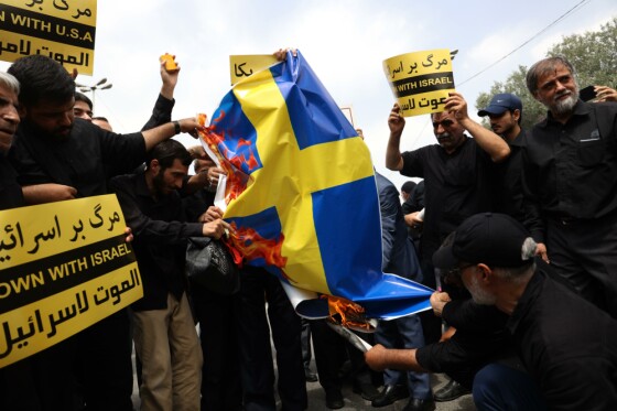 راهپیمایی مردم تهران در محکومیت اهانت به قرآن کریم