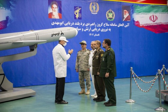 مراسم الحاق سامانه سلاح کروز برد بلند دریایی ابومهدی