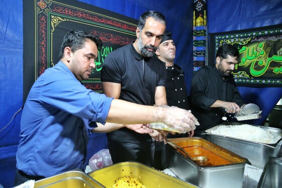 تکریم و پذیرایی از عزاداران حسینی توسط چهره های ورزشی