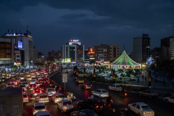 خیمه عاشورایی در میدان هفت تیر تهران