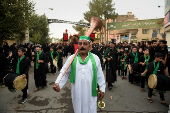 کاروان نمادین کربلا در نوش آباد کاشان
