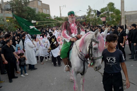 کاروان نمادین کربلا در نوش آباد کاشان