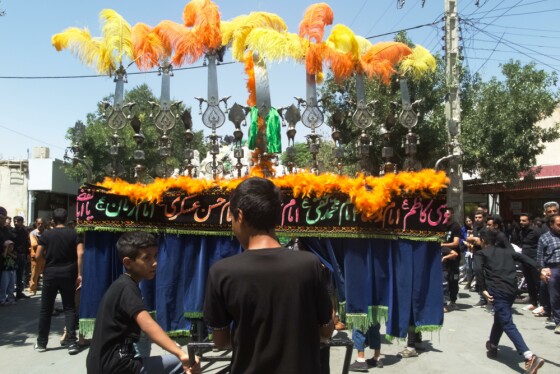 آیین سنتی علم گردانی در فرخ شهر