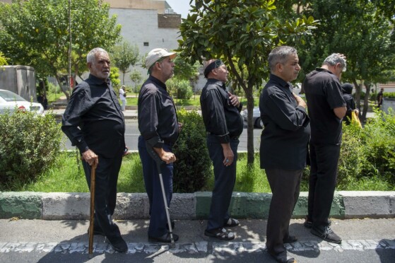 عزاداری ظهر عاشورا جانبازان هیات‌ «قمر بنی هاشم» تهران