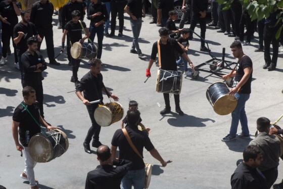 آیین سنتی علم گردانی در فرخ شهر