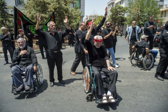 عزاداری ظهر عاشورا جانبازان هیات‌ «قمر بنی هاشم» تهران