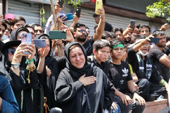 مراسم عزاداری عاشورای حسینی در چهارراه گلوبندک