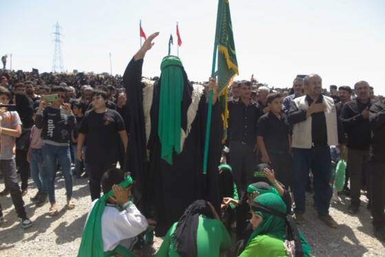 مراسم خیمه سوزان ظهر عاشورا در شهر طاقانک