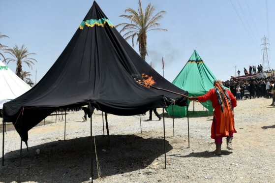 مراسم خیمه سوزان ظهر عاشورا در شهر طاقانک