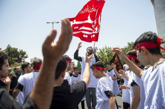 عزاداری ظهر عاشورا جانبازان هیات‌ «قمر بنی هاشم» تهران