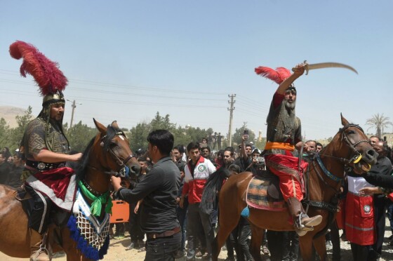 مراسم خیمه سوزان ظهر عاشورا در شهر طاقانک