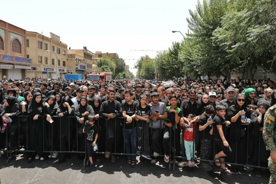 مراسم عزاداری عاشورای حسینی در چهارراه گلوبندک