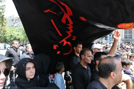 مراسم عزاداری عاشورای حسینی در چهارراه گلوبندک