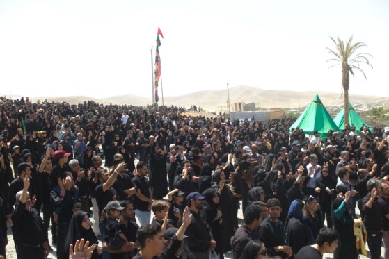 مراسم خیمه سوزان ظهر عاشورا در شهر طاقانک