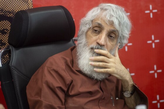 رو نمایی از کتاب ”جزیره سرگردانی”