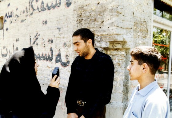 خبرنگاران «روزنامه ایران» در سطح شهر تهران در دهه هفتاد