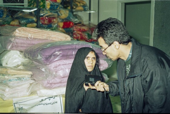 خبرنگاران «روزنامه ایران» در سطح شهر تهران در دهه هفتاد