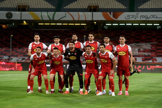 دیدار تیم های پرسپولیس و آلومینیوم اراک