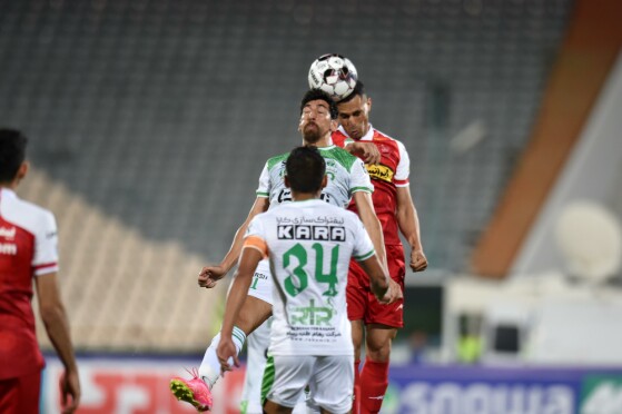 دیدار تیم های پرسپولیس و آلومینیوم اراک