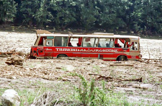 تصاویر منتشر نشده از «سیل گلستان» در مرداد سال ۱۳۸۰