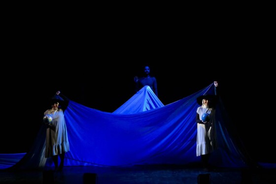 نمایش قاصدک