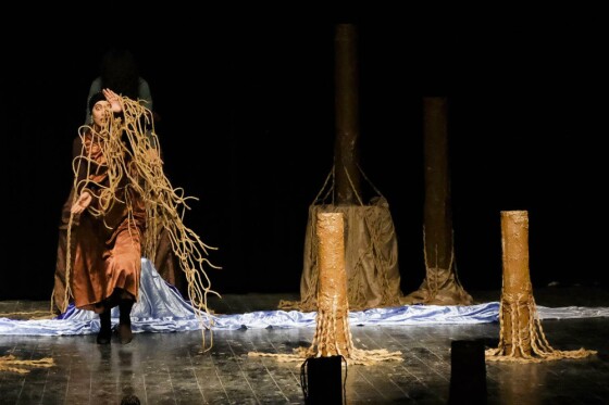 نمایش قاصدک