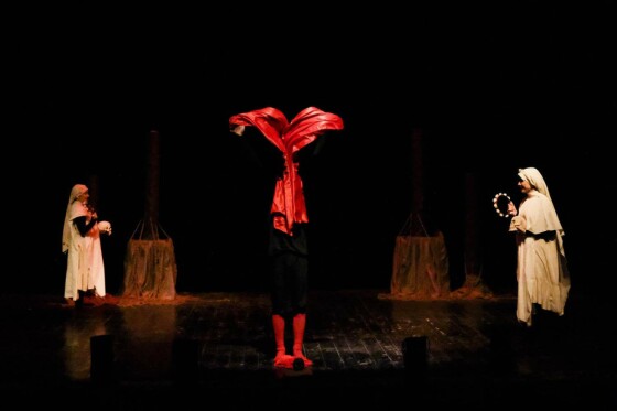 نمایش قاصدک