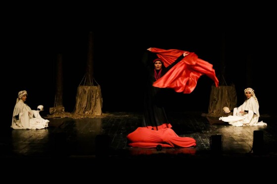 نمایش قاصدک