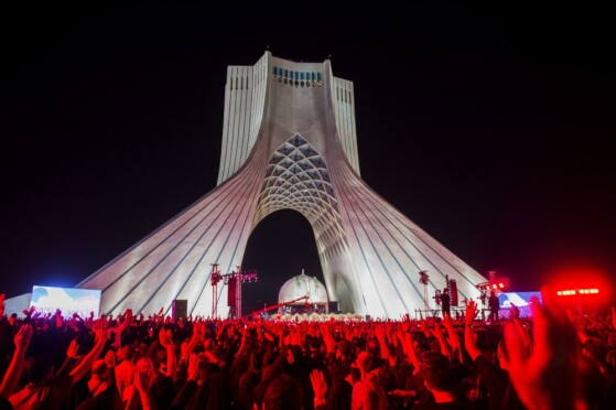 اجتماع اربعینی ها در میدان آزادی