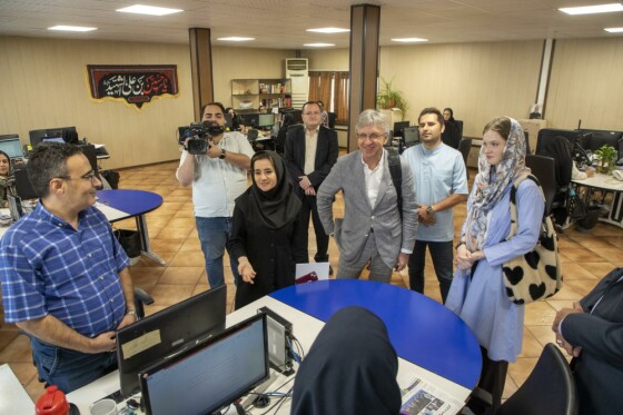 بازدید هیات رسانه ای خبرگزاری تاس از روزنامه ایران